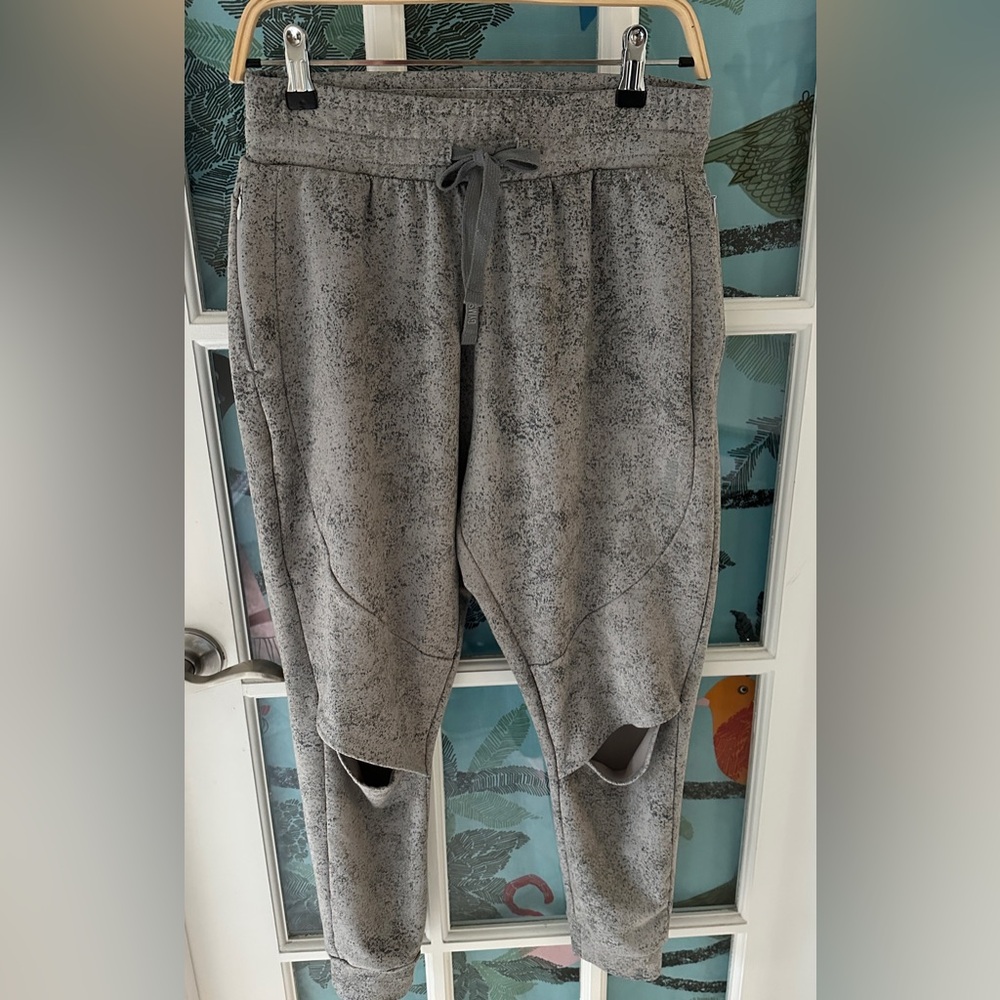 Gymshark Textured Gray Joggers/open knee style